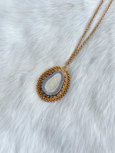 Beaded Antler Pendant workshop with Ravina Morgan